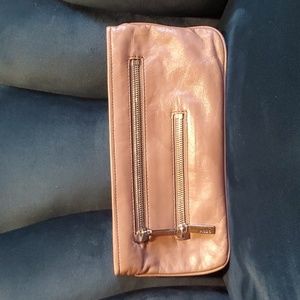 HOBO Clutch